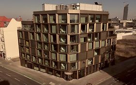 Bellman Hotel